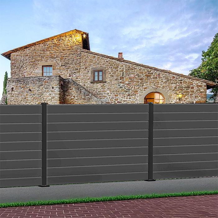 L'eleganza delle recinzioni in Acciaio e Alluminio di Ferro Bulloni